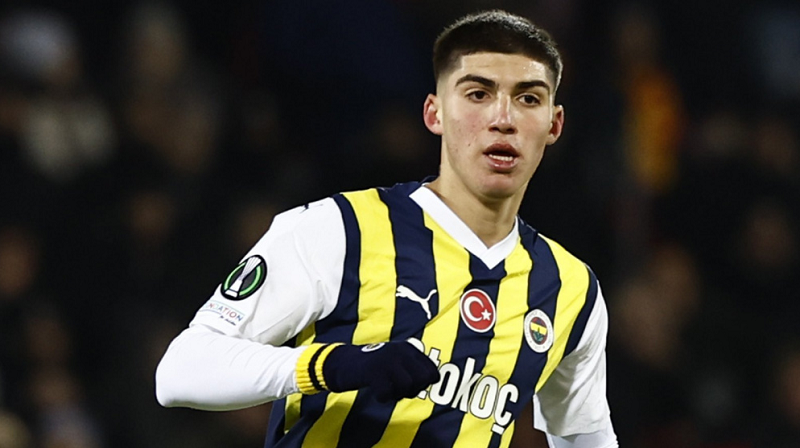 arsenal-man-utd-tranh-nhau-chieu-mo-tai-nang-tre-fenerbahce